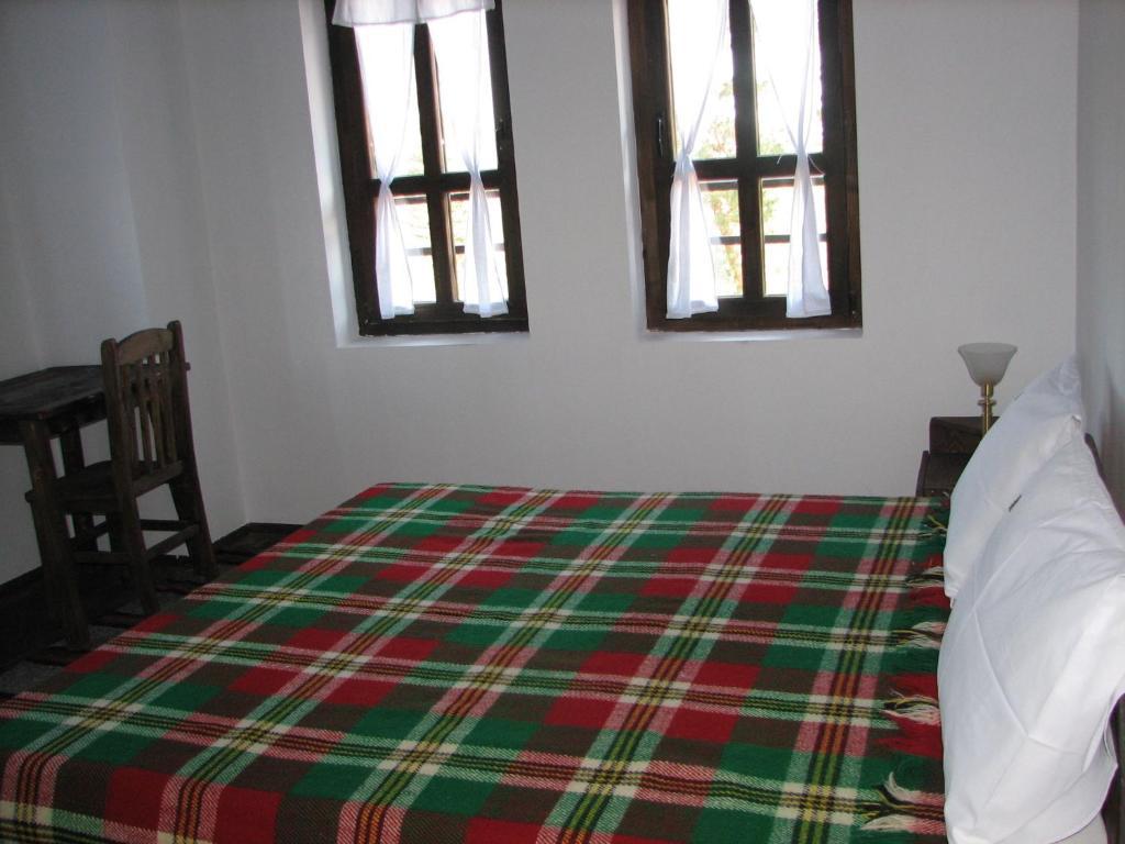 Family Hotel Kalifer Kalofer Zimmer foto